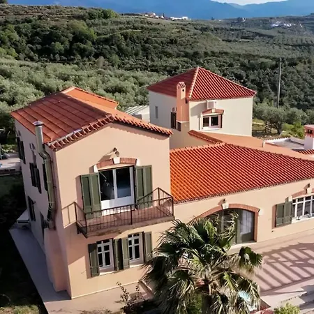 Magea- Rustic Style Picturesque Cretan Χανιά